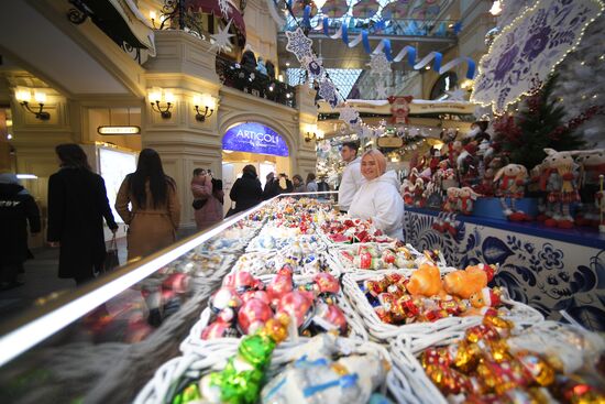 Russia New Year Season Preparations