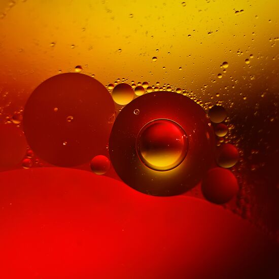 High-resolution photos of water and sunflower oil