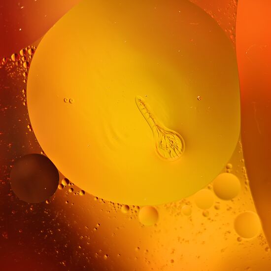 High-resolution photos of water and sunflower oil