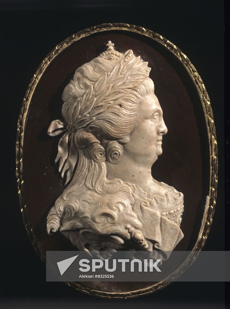 Hermitage cameo collection