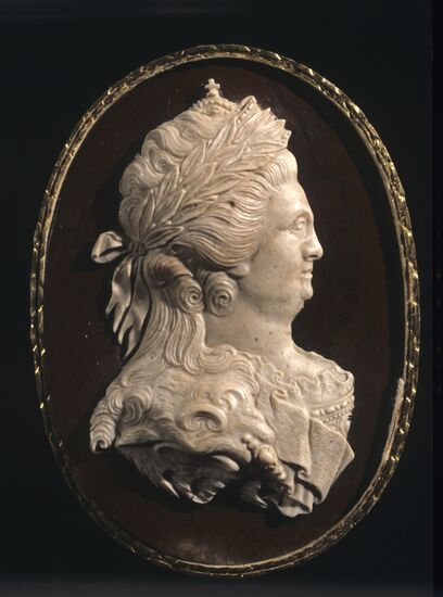 Hermitage cameo collection