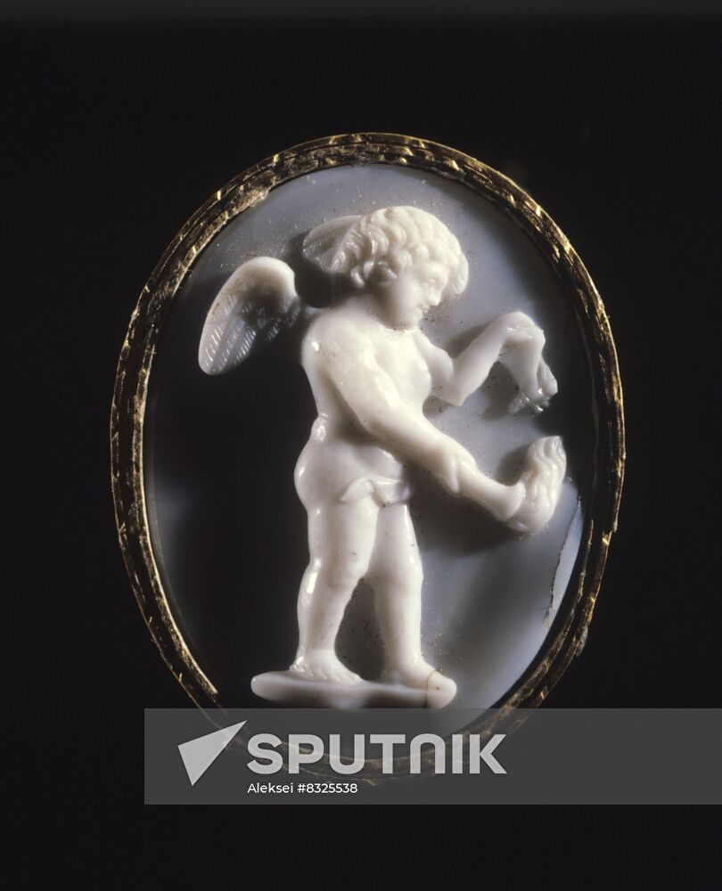 Hermitage cameo collection