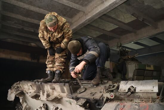 Russia Ukraine Military Operation Repair Unit
