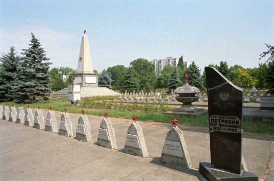 Soviet military graves in Hungary