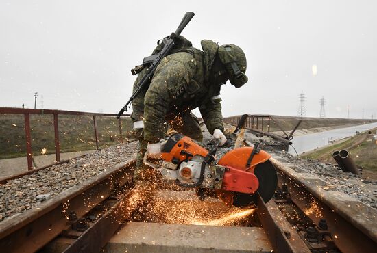 Russia Ukraine Military Operation Railway Troops