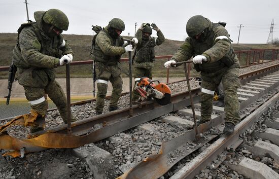 Russia Ukraine Military Operation Railway Troops