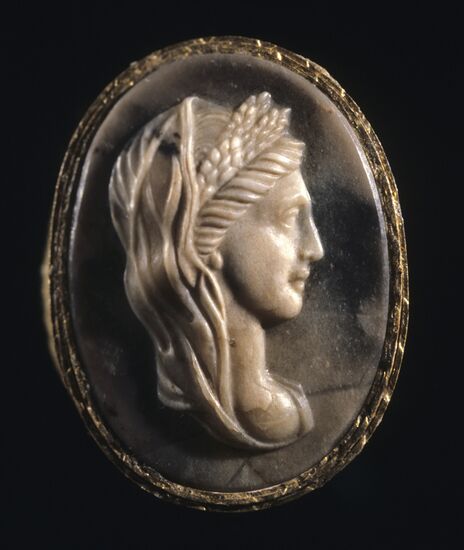 Hermitage cameo collection