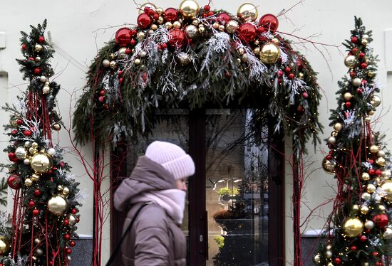 Russia New Year Season Preparations