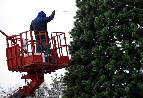 Russia New Year Season Preparations