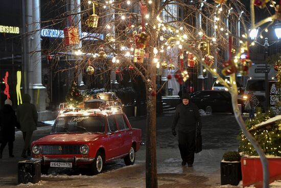 Russia New Year Season Preparations