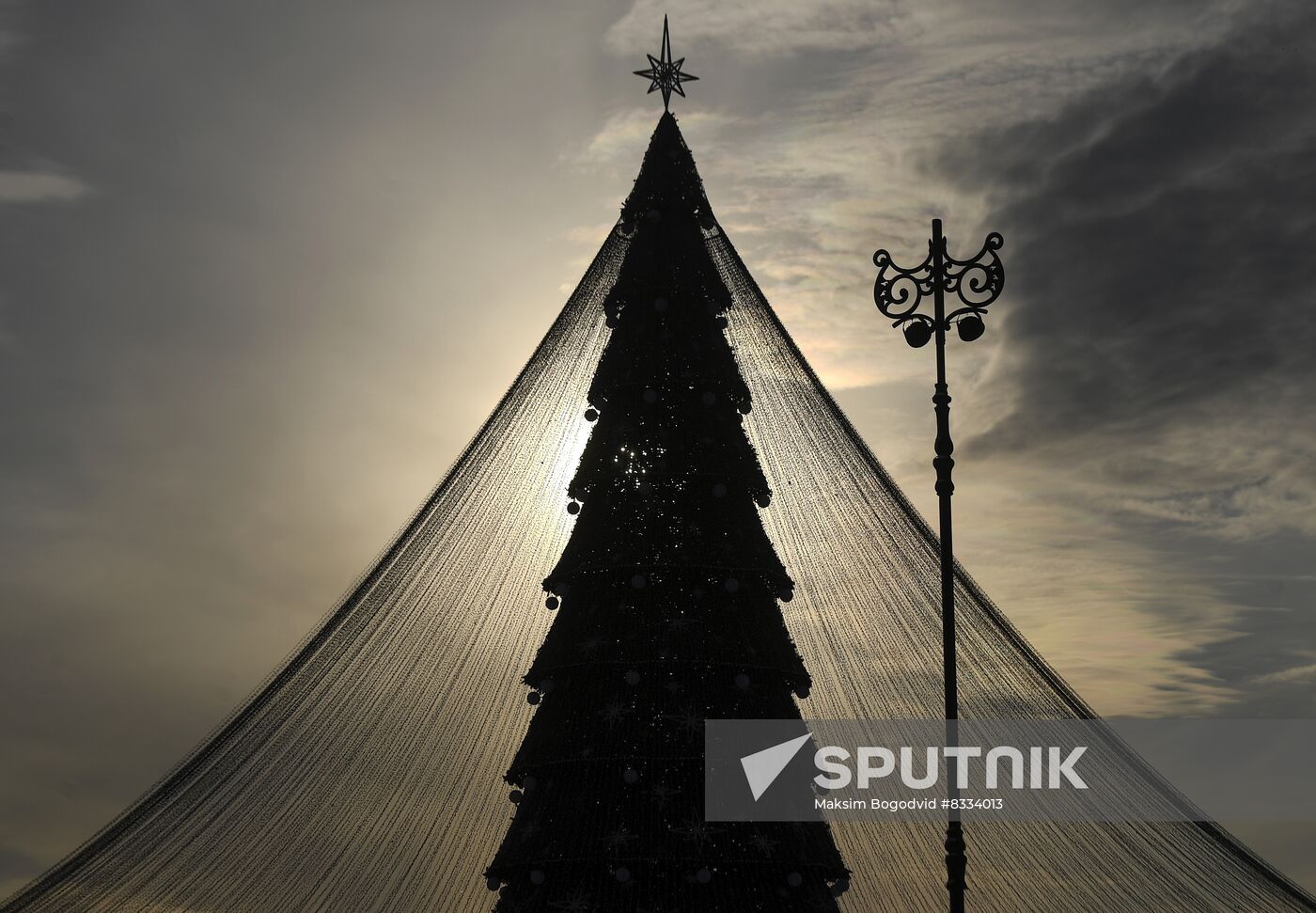 Russia New Year Season Preparations
