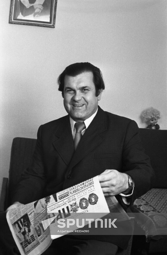 Jawaharlal Nehru Prize winner Anatoly Makarenko