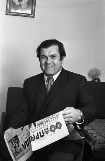 Jawaharlal Nehru Prize winner Anatoly Makarenko