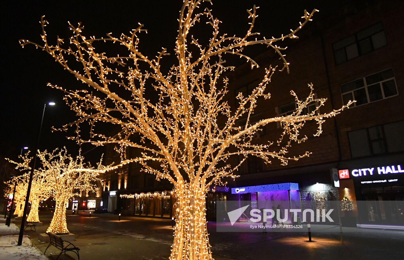 Russia New Year Season Preparations