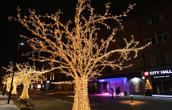 Russia New Year Season Preparations