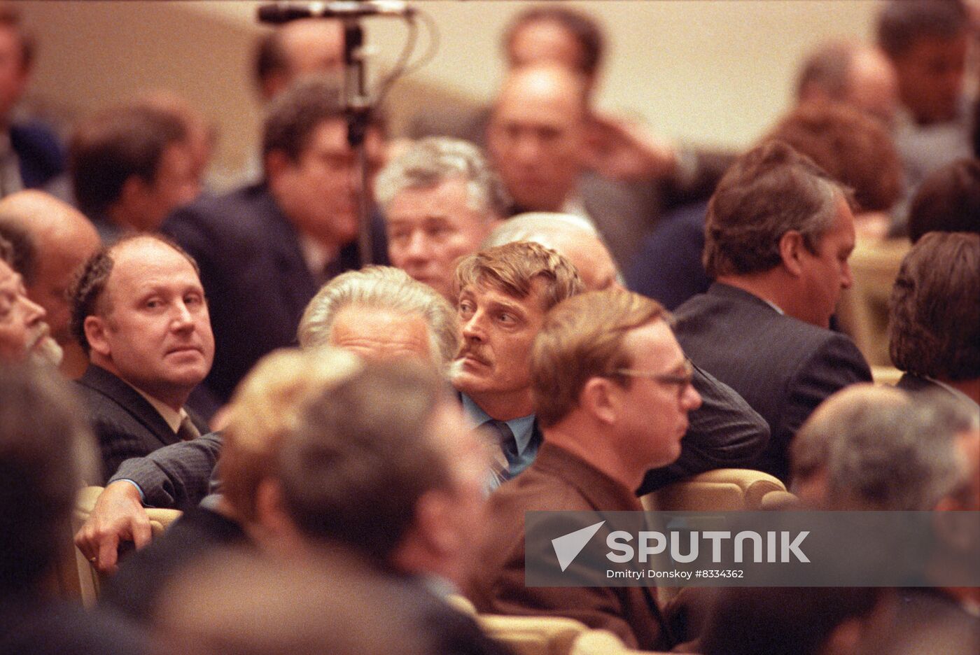 Second session of RSFSR Supreme Soviet