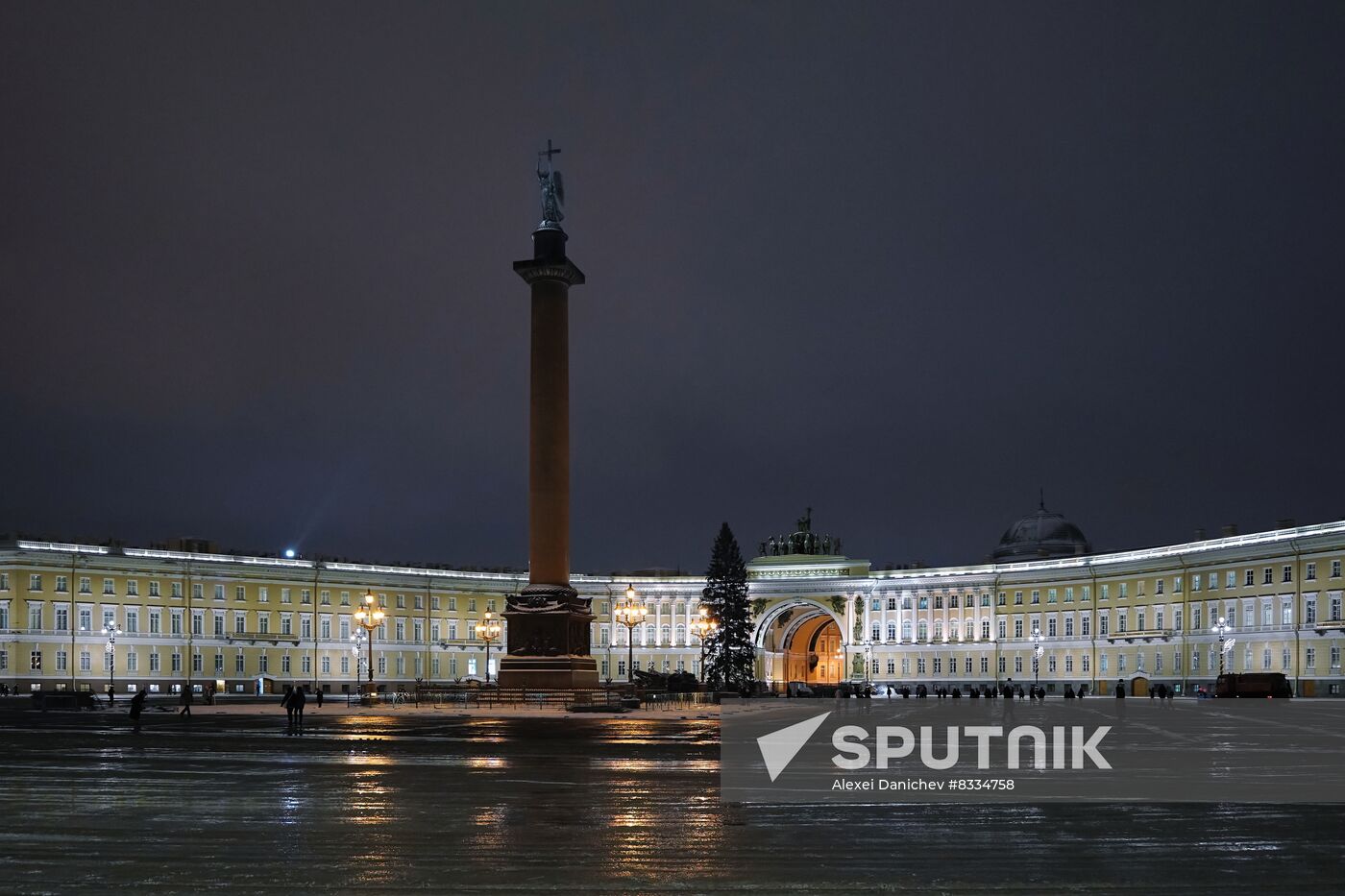 Russia New Year Season Preparations