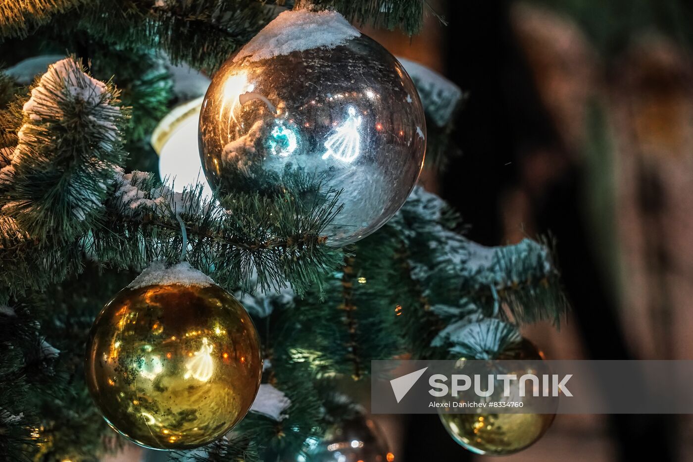 Russia New Year Season Preparations