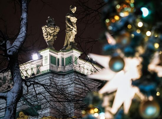 Russia New Year Season Preparations