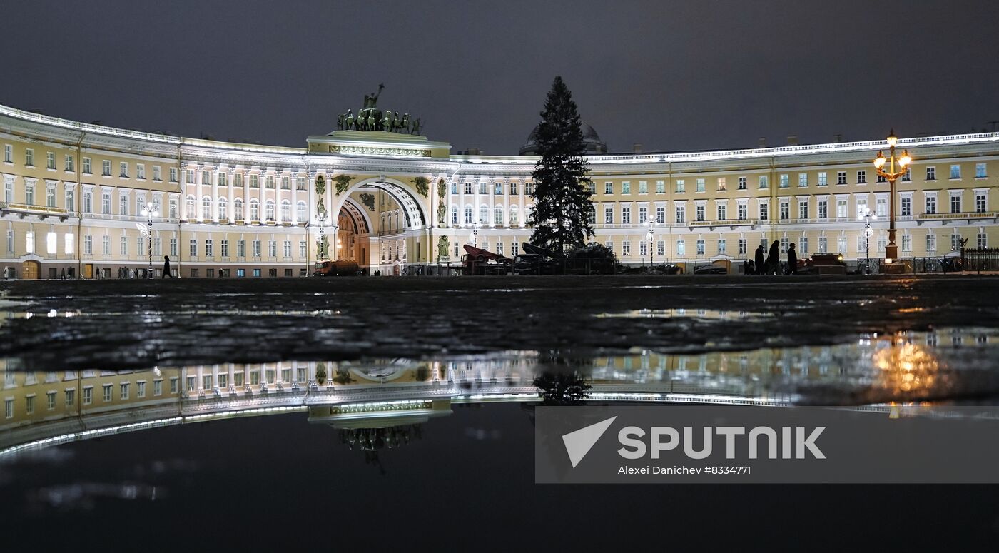 Russia New Year Season Preparations