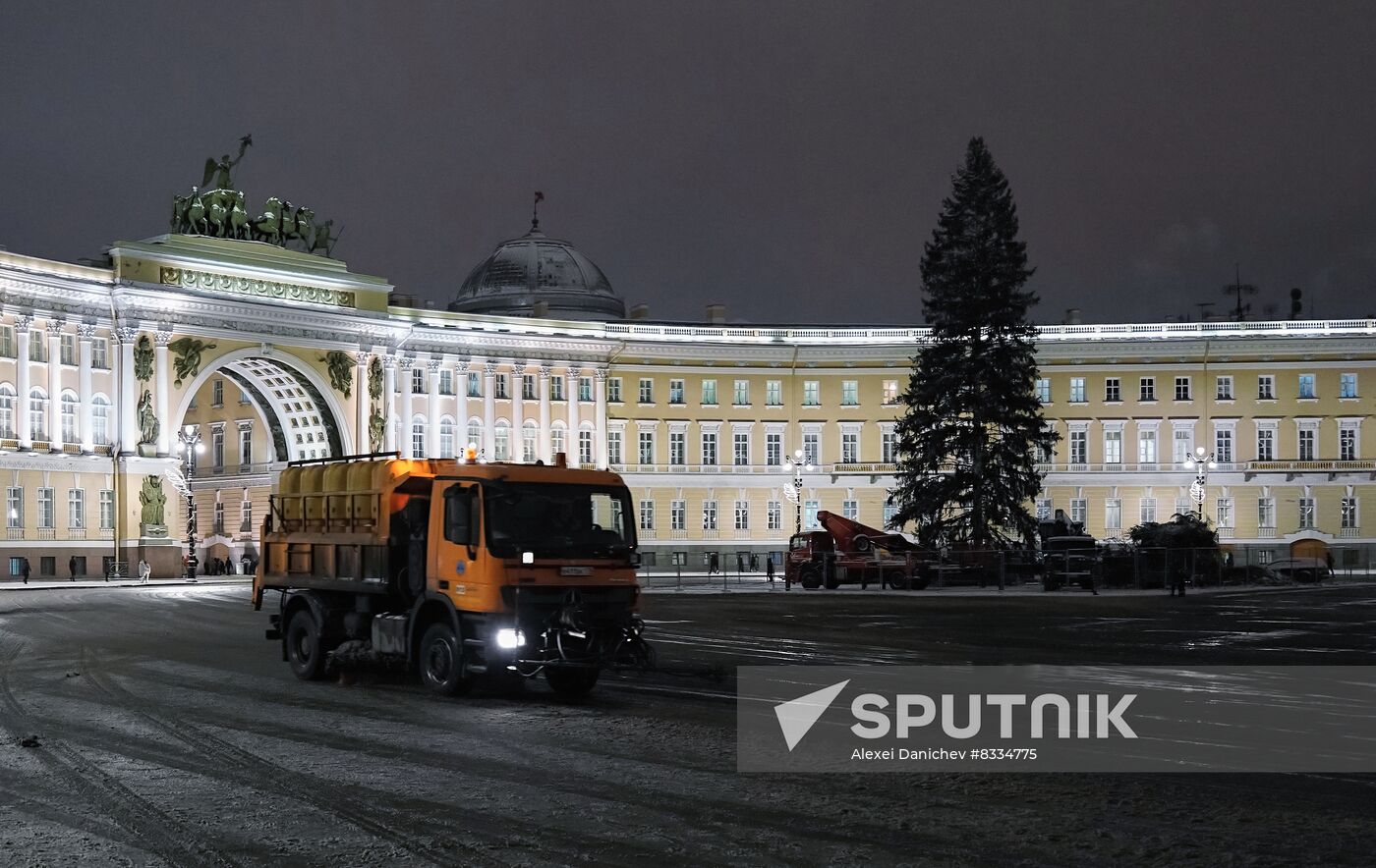 Russia New Year Season Preparations