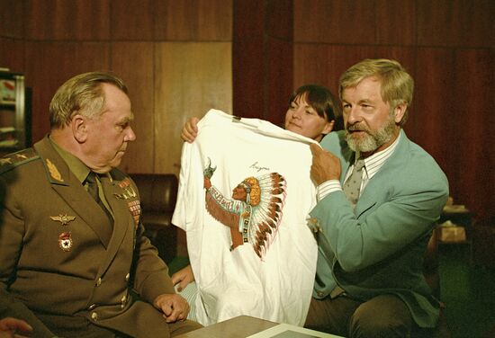 US artist James Crandall visits USSR