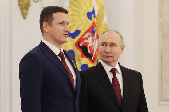 Russia Putin Gold Star Medals Awarding