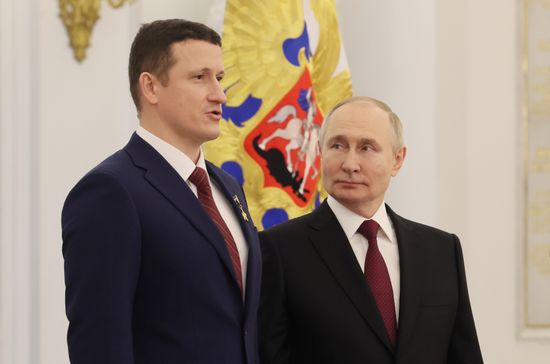 Russia Putin Gold Star Medals Awarding