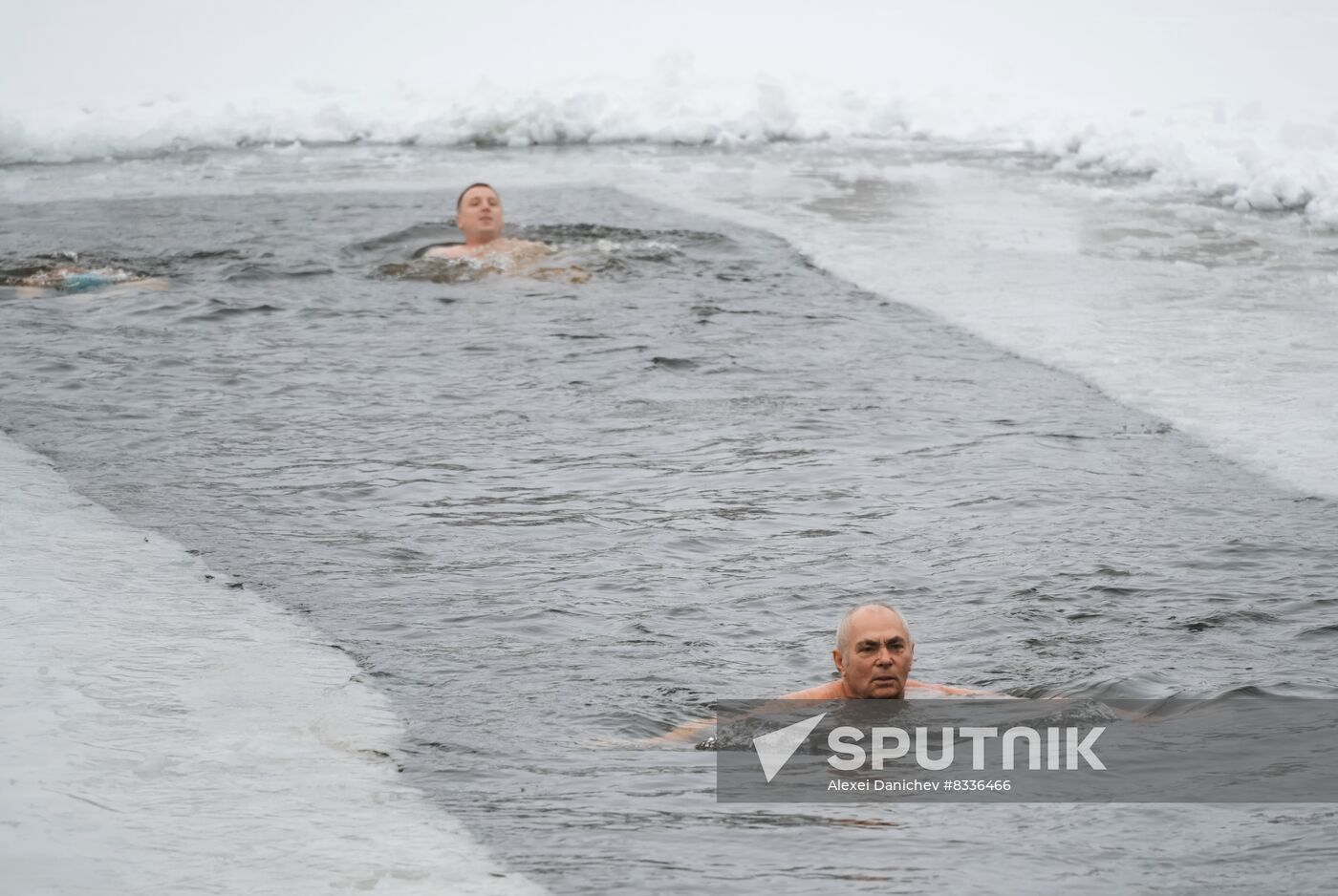 Russia Winter Swimming