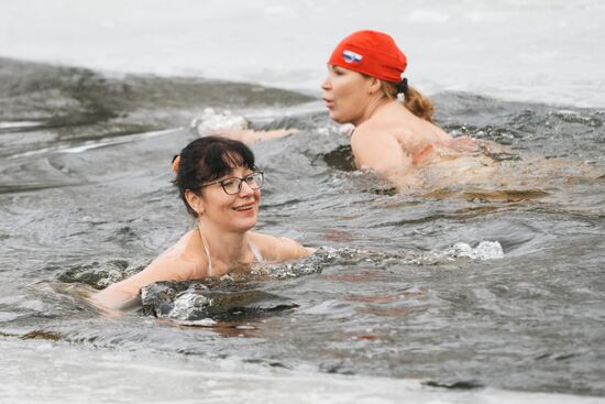 Russia Winter Swimming