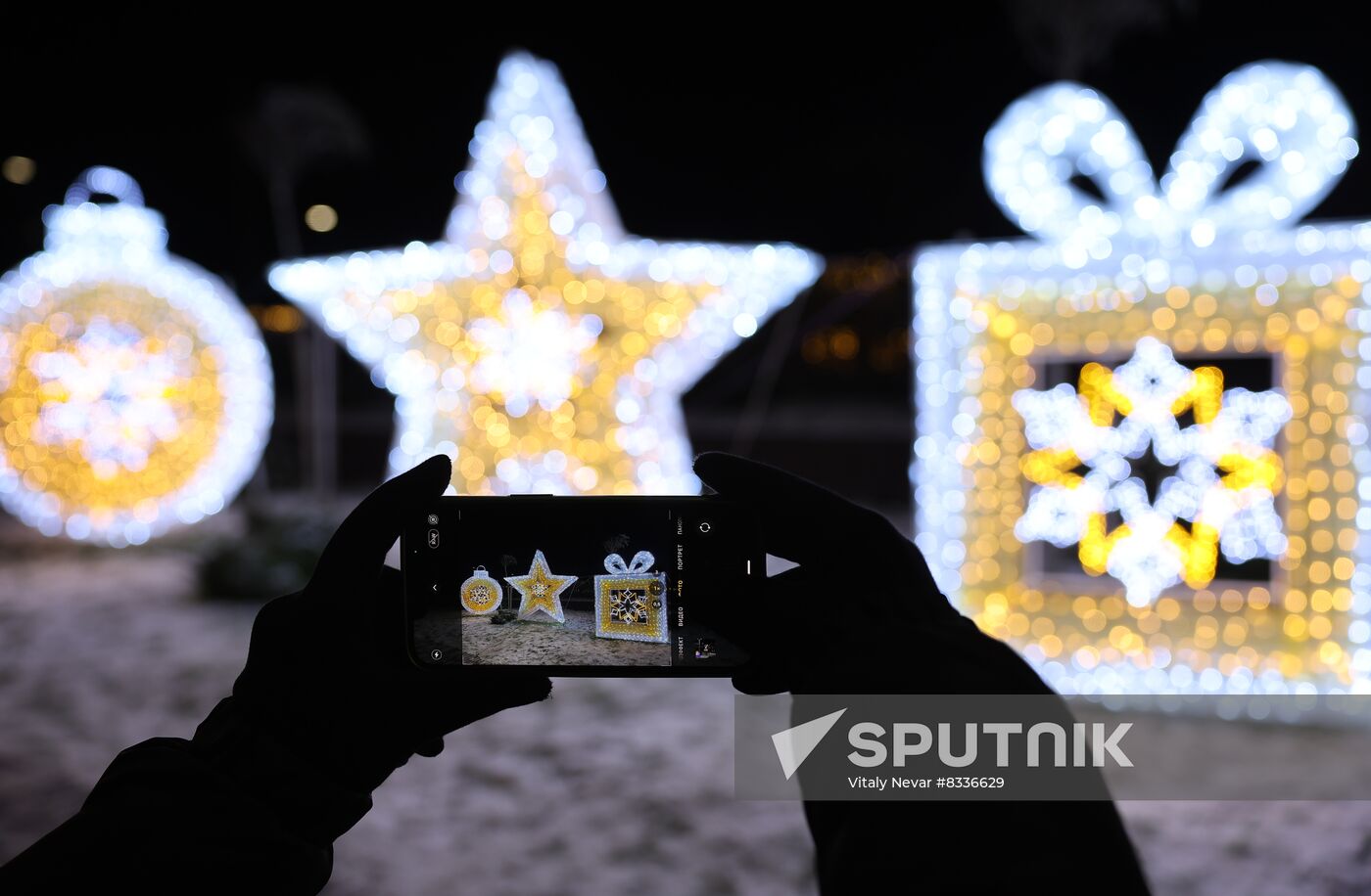 Russia New Year Season Preparations