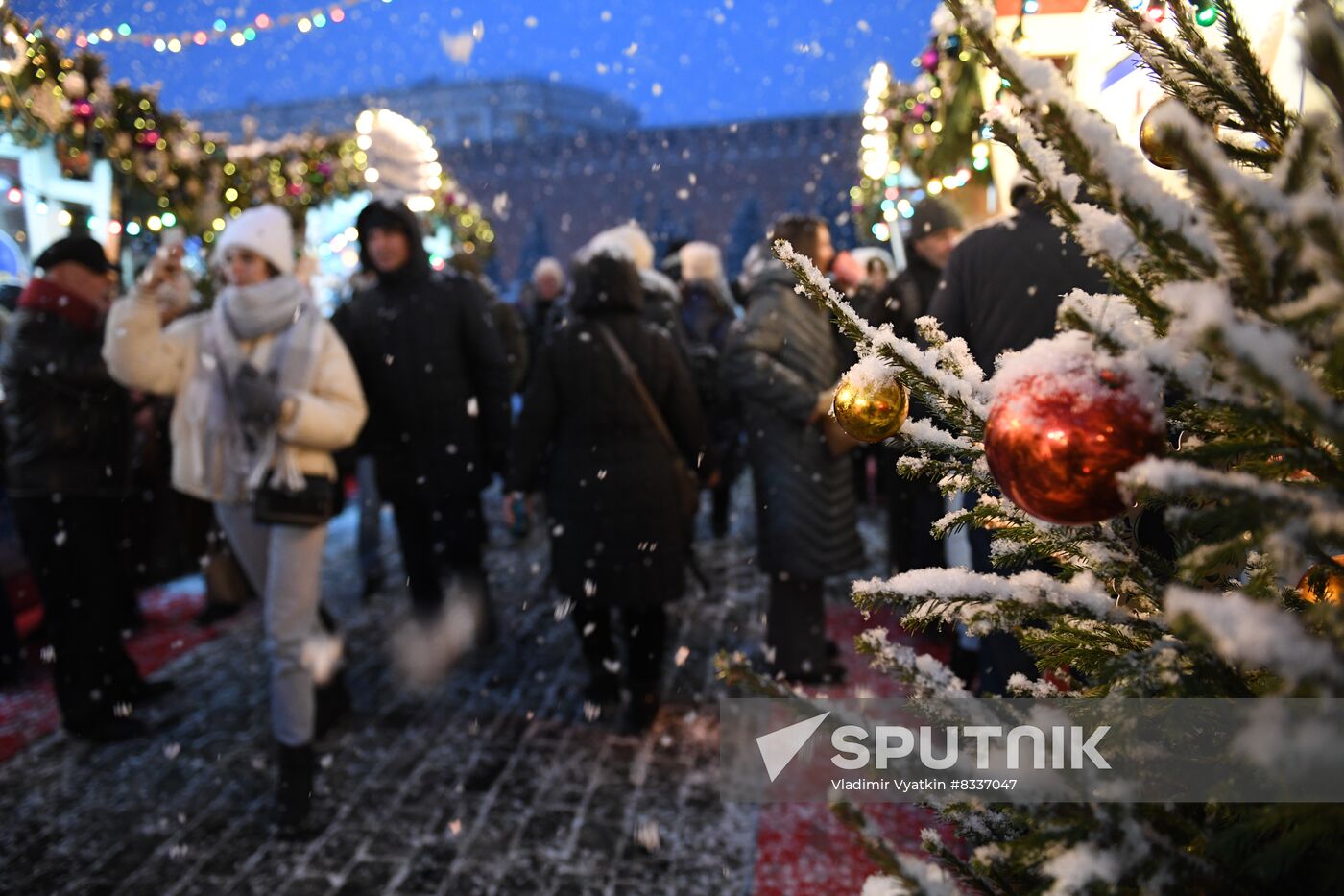 Russia New Year Season Preparations