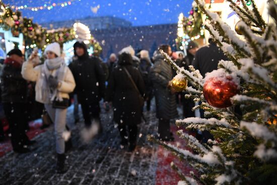 Russia New Year Season Preparations