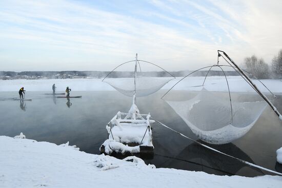 Russia Winter SUP Surfing