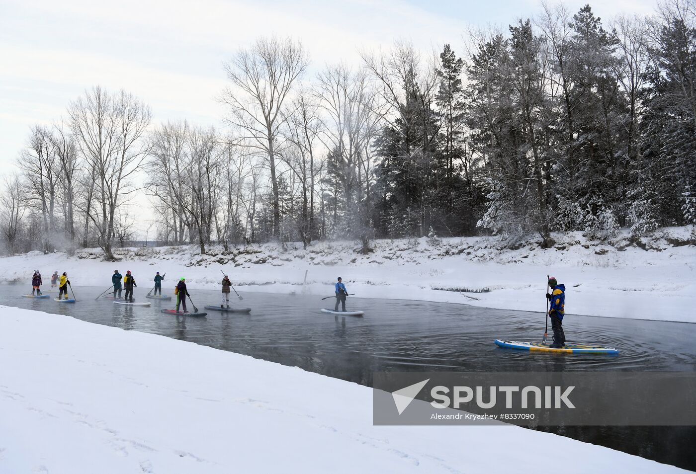 Russia Winter SUP Surfing