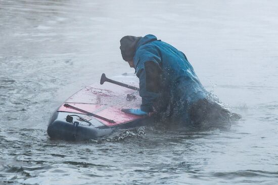 Russia Winter SUP Surfing