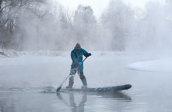 Russia Winter SUP Surfing