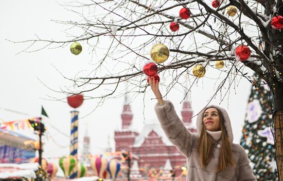 Russia New Year Season Preparations