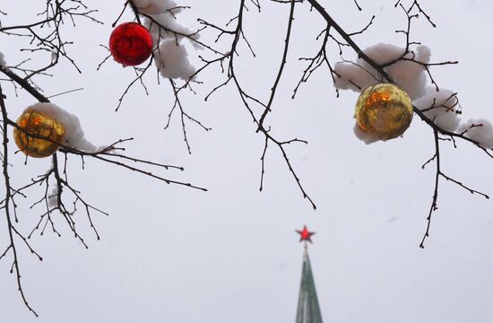 Russia New Year Season Preparations