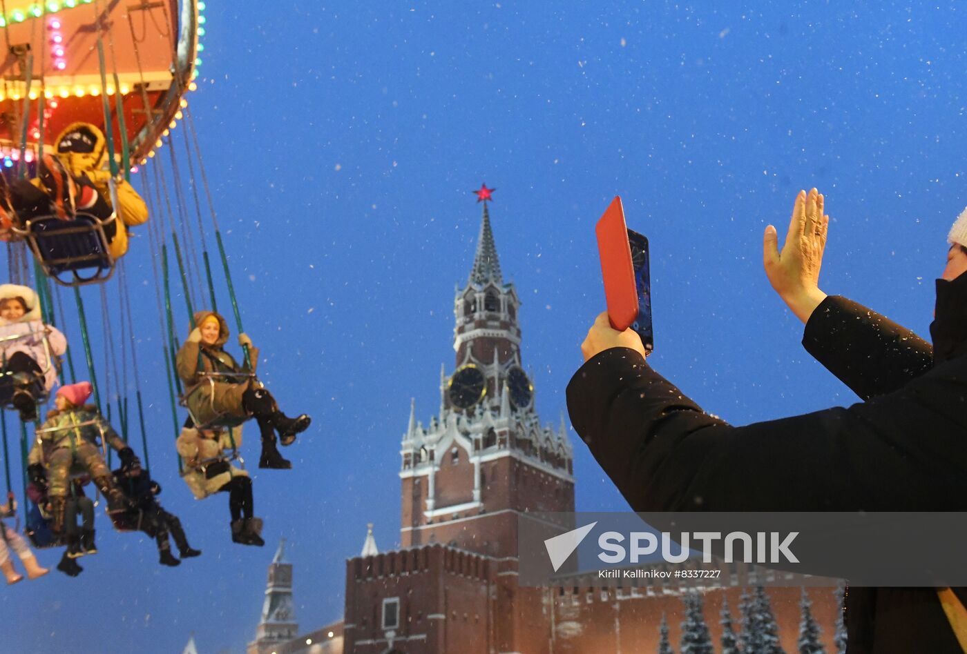 Russia New Year Season Preparations