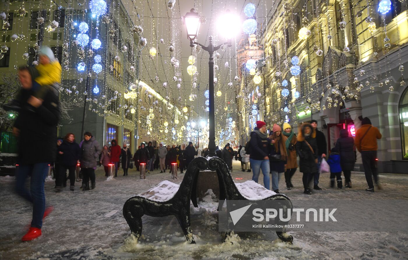 Russia New Year Season Preparations