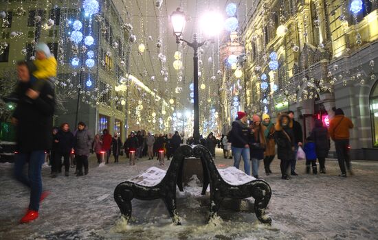 Russia New Year Season Preparations