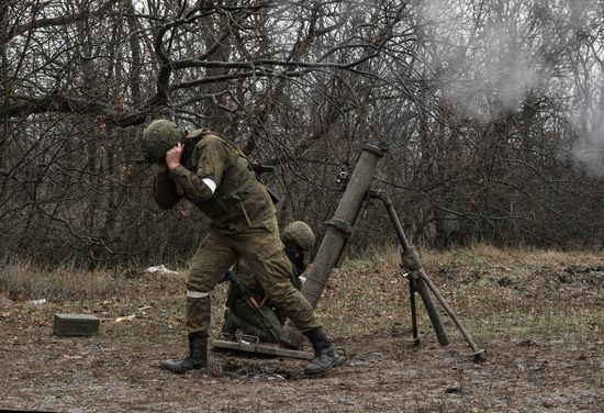 Russia Ukraine Military Operation Mortar Crew