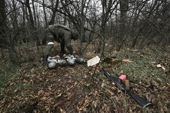 Russia Ukraine Military Operation Mortar Crew