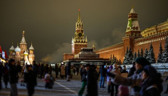 Russia New Year Season Preparations