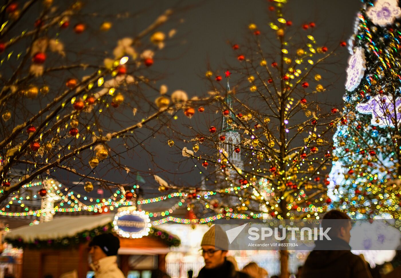 Russia New Year Season Preparations