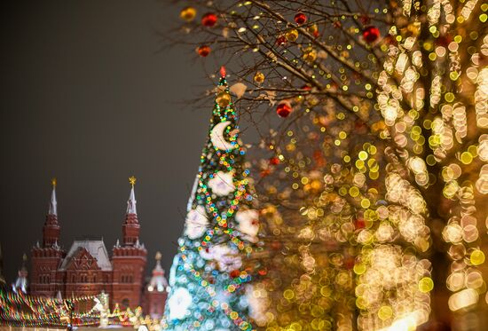 Russia New Year Season Preparations