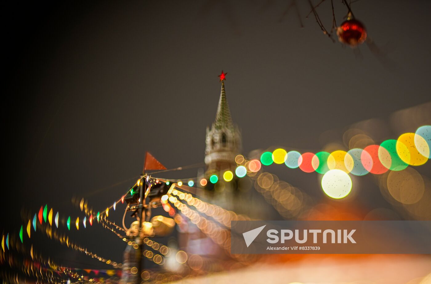 Russia New Year Season Preparations