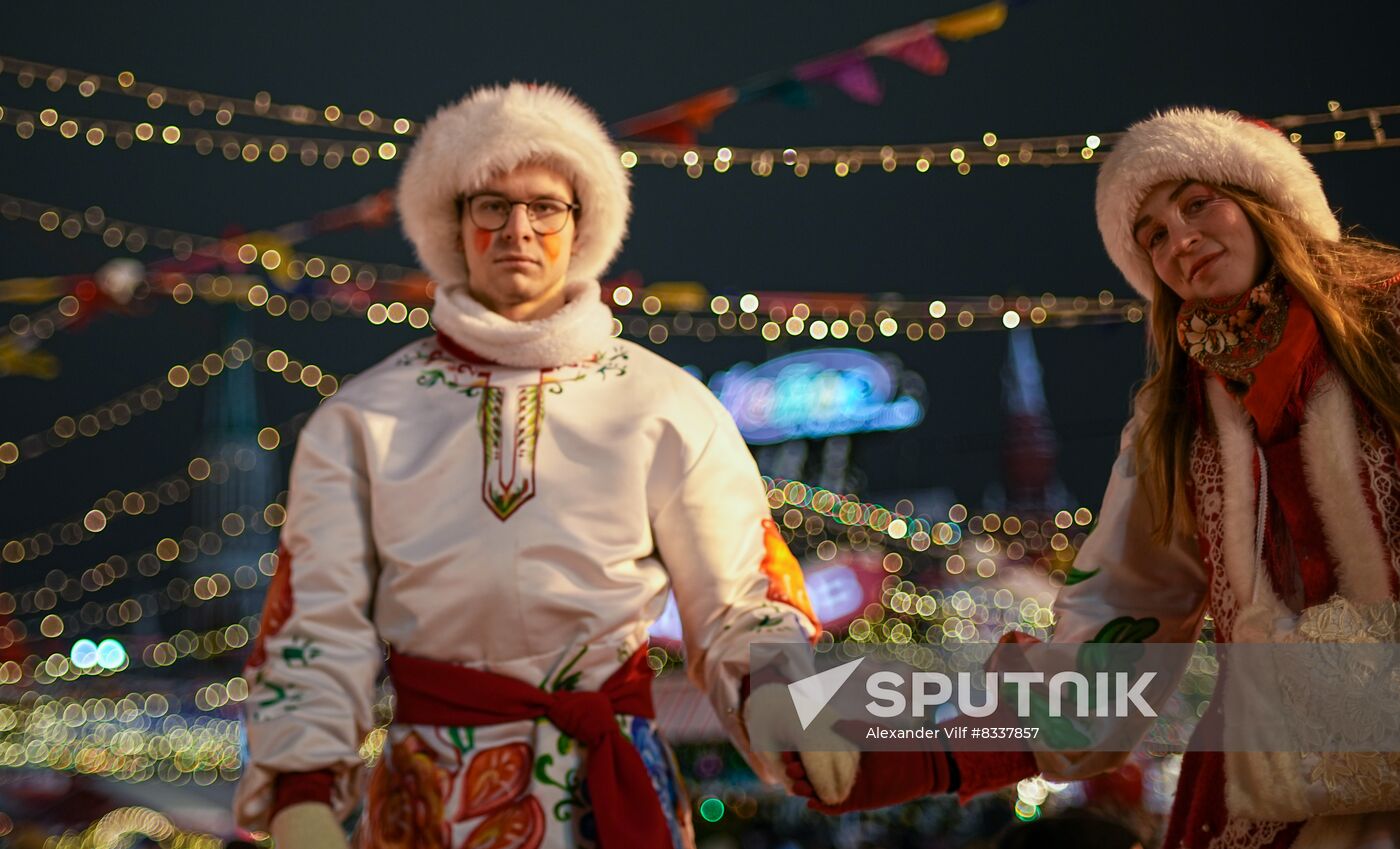 Russia New Year Season Preparations
