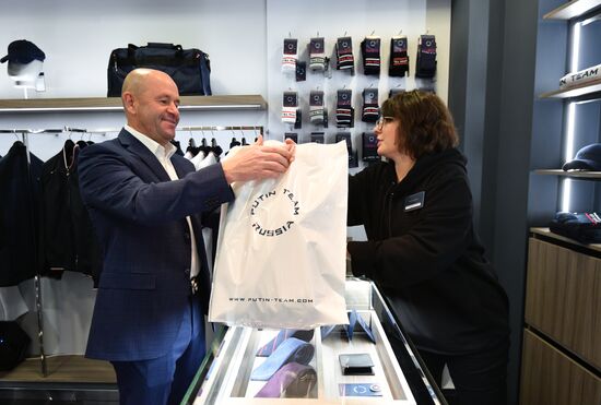 Russia Putin Team Shop